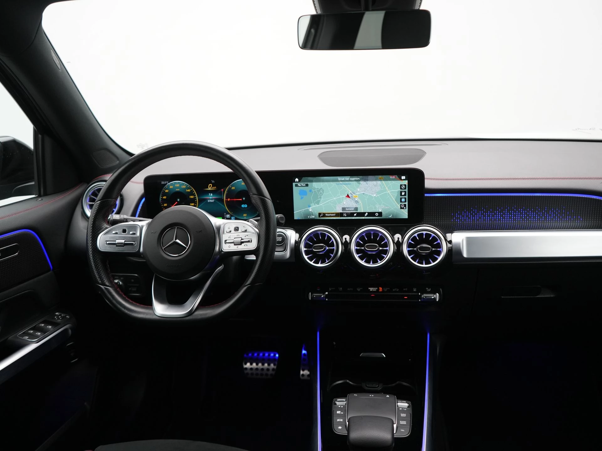 Hoofdafbeelding Mercedes-Benz EQB
