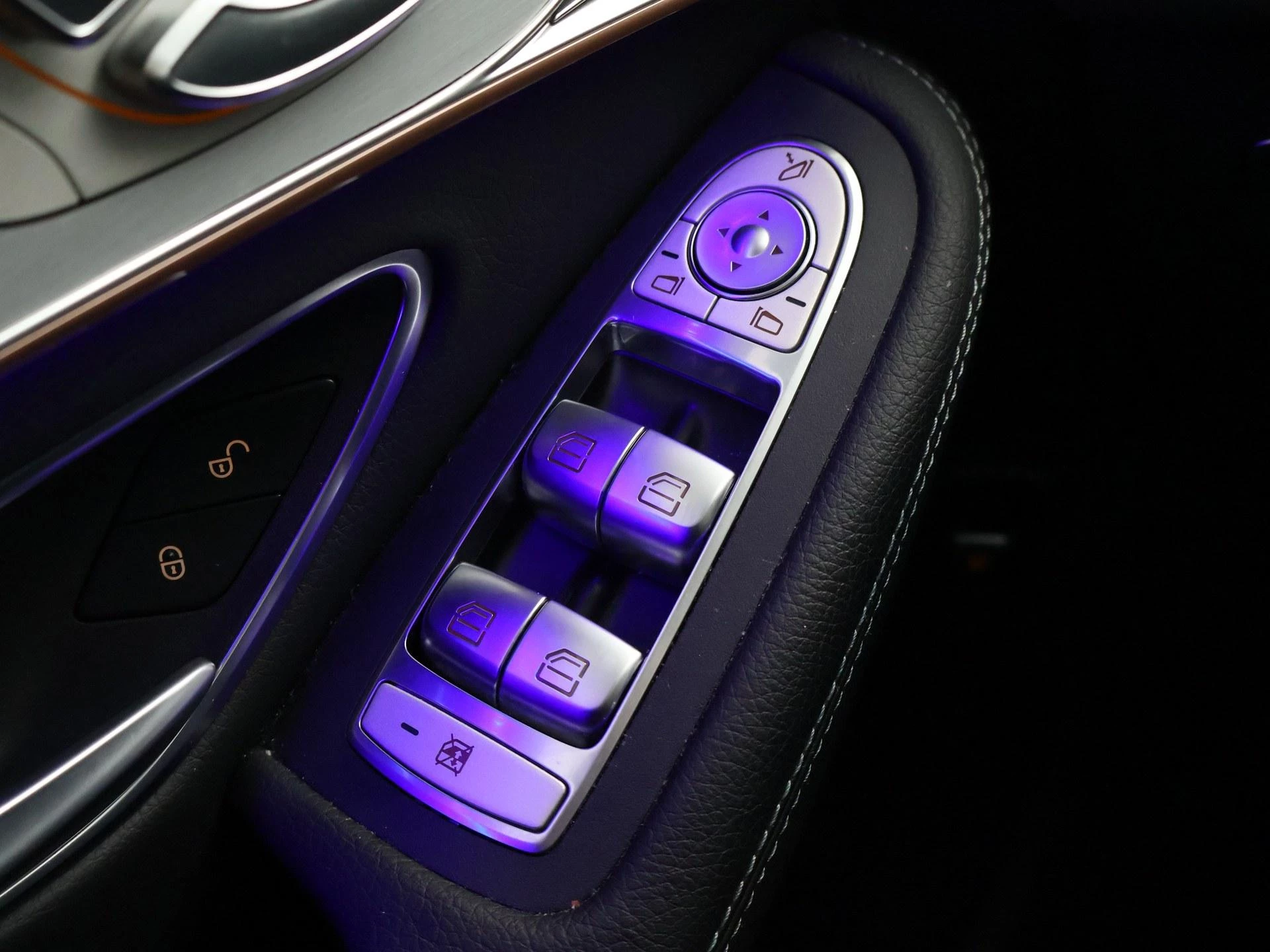 Hoofdafbeelding Mercedes-Benz EQC