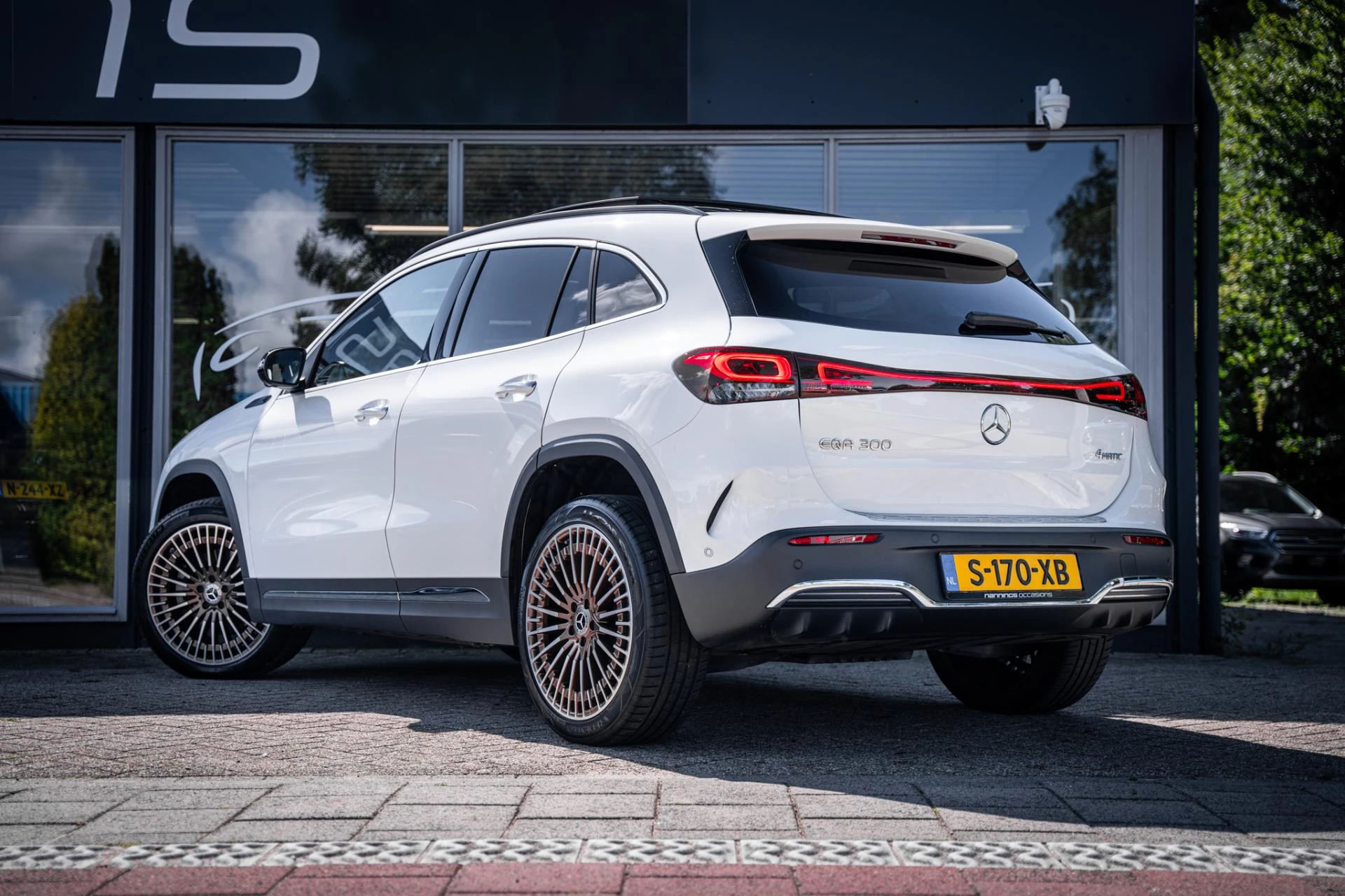 Hoofdafbeelding Mercedes-Benz EQA