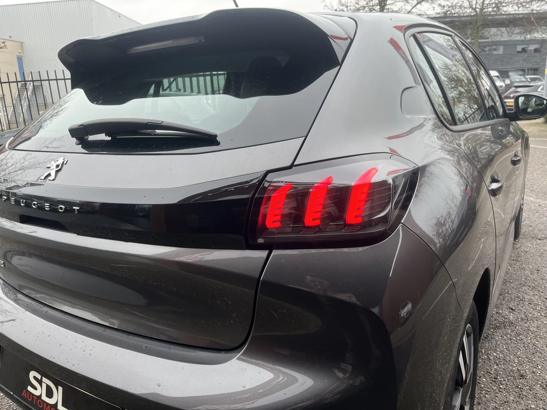 Hoofdafbeelding Peugeot 208