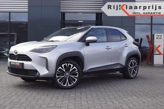 Hoofdafbeelding Toyota Yaris Cross Toyota Yaris Cross 1.5 Hybrid Executive / Panodak /360gr Camera /Elektr. A-Klep/ Head-up/ Trekhaak afnb.//18 Inch LM/Navi