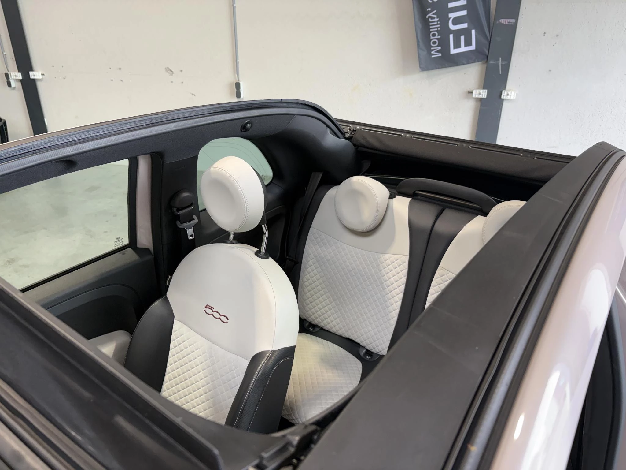 Hoofdafbeelding Fiat 500C