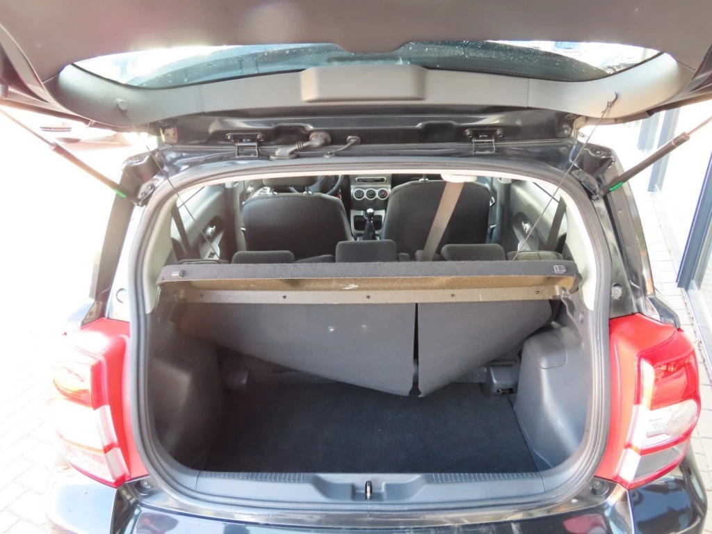 Hoofdafbeelding Toyota Urban Cruiser