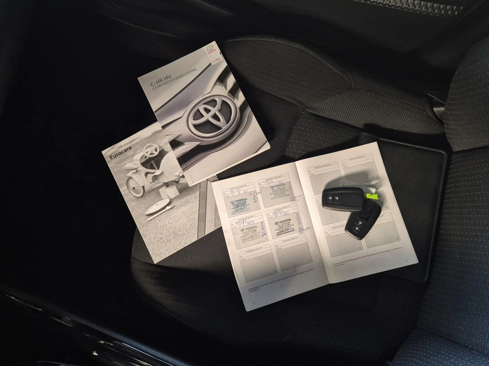 Hoofdafbeelding Toyota C-HR