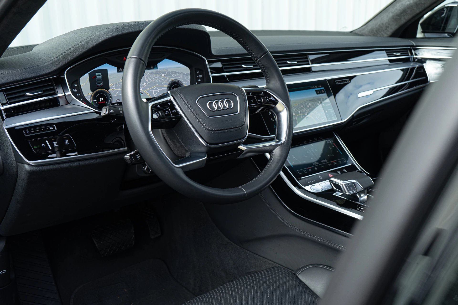 Hoofdafbeelding Audi A8