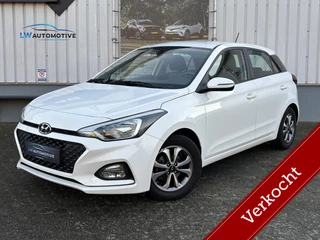 Hyundai i20 1.2 HP 84pk Comfort | Carplay | Camera | Trekhaak | Stoel+stuurverwarming