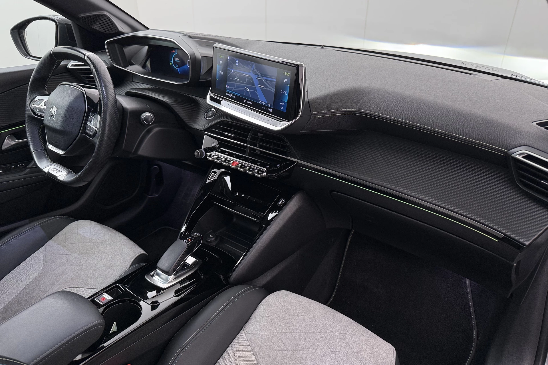 Hoofdafbeelding Peugeot e-208