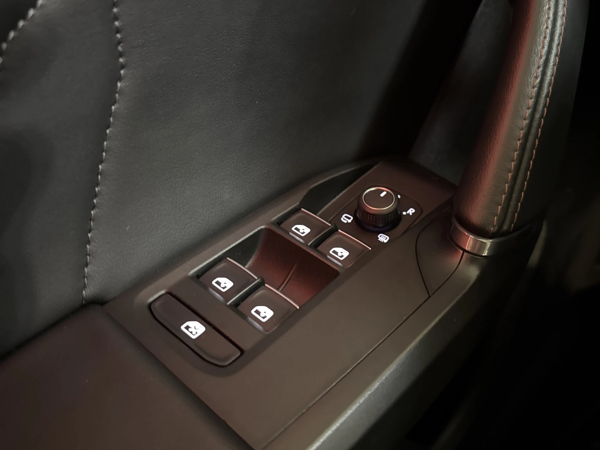 Hoofdafbeelding CUPRA Leon