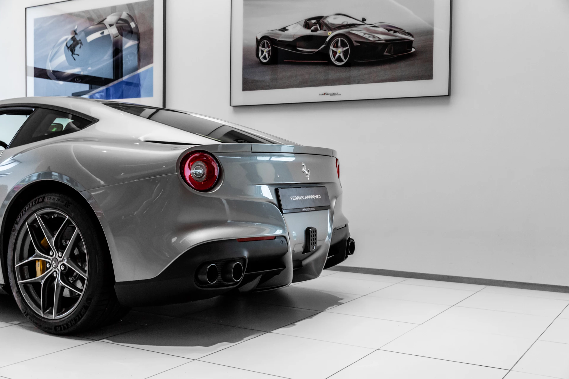 Hoofdafbeelding Ferrari F12