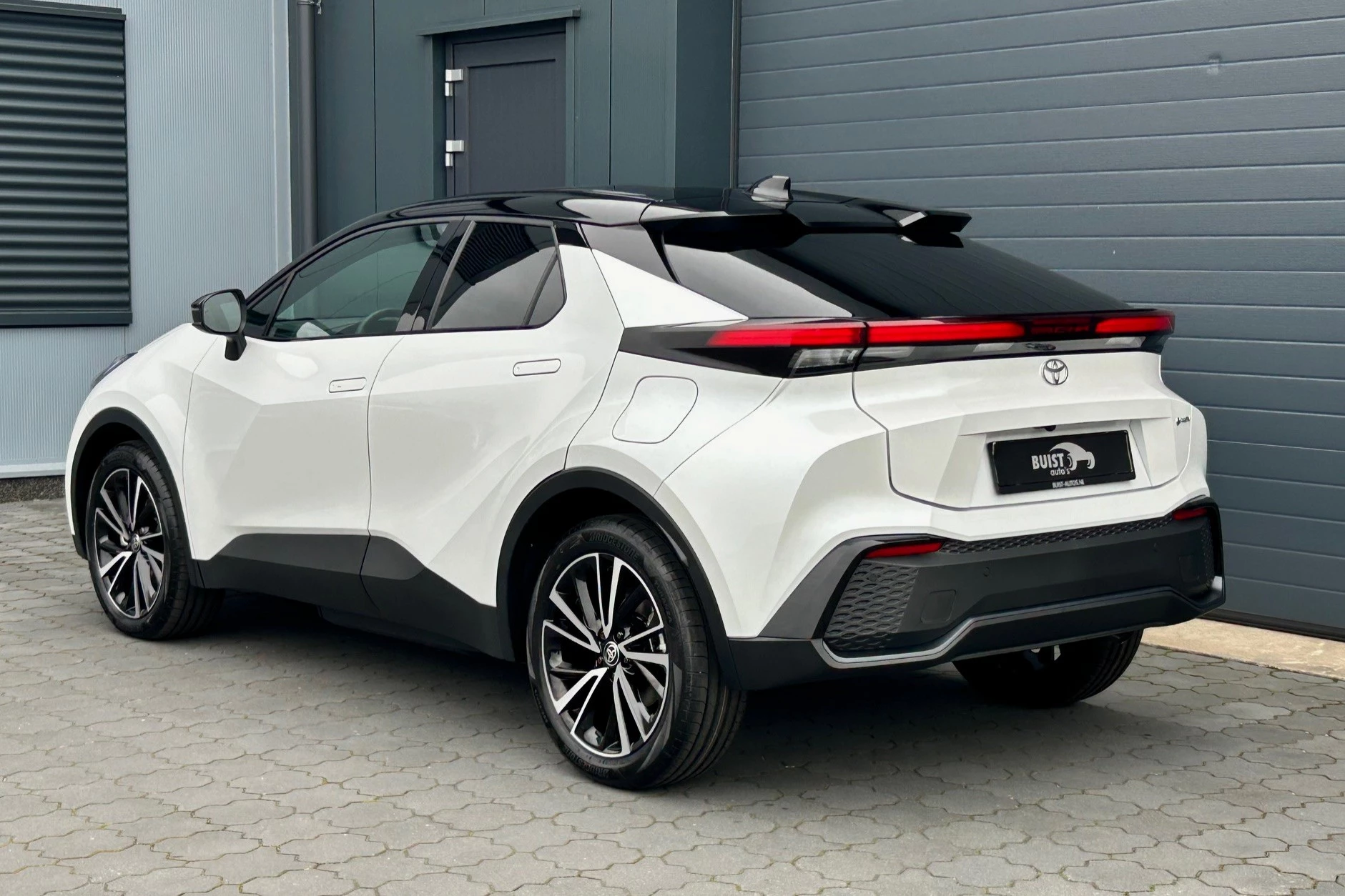 Hoofdafbeelding Toyota C-HR