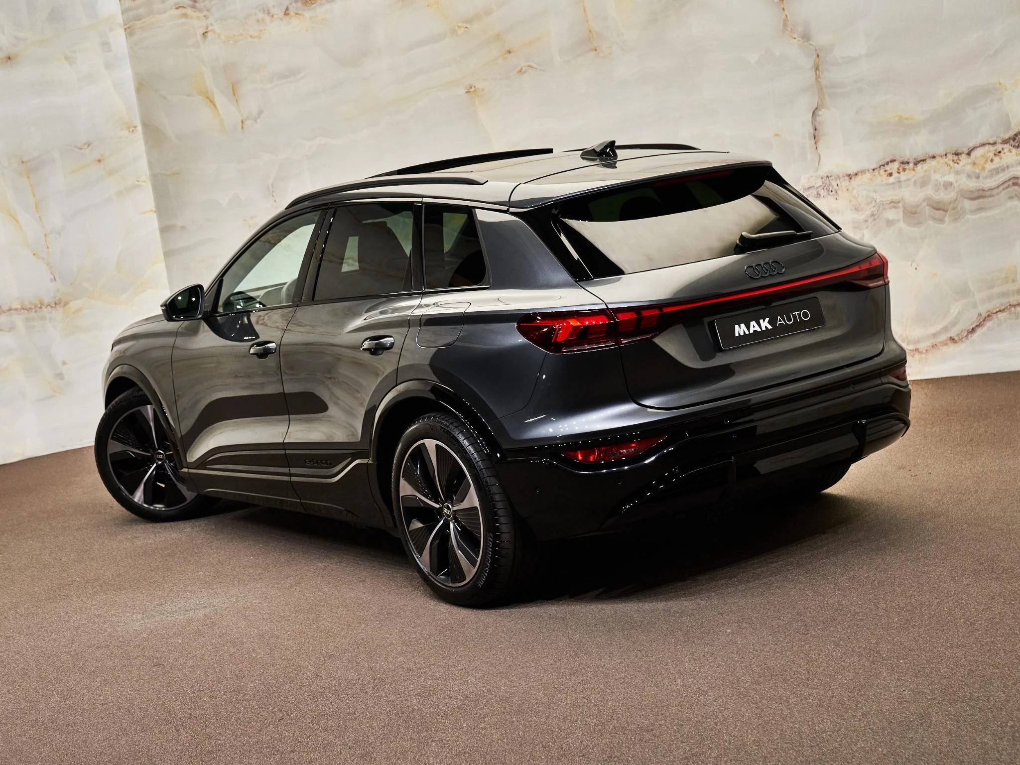 Hoofdafbeelding Audi SQ6 e-tron