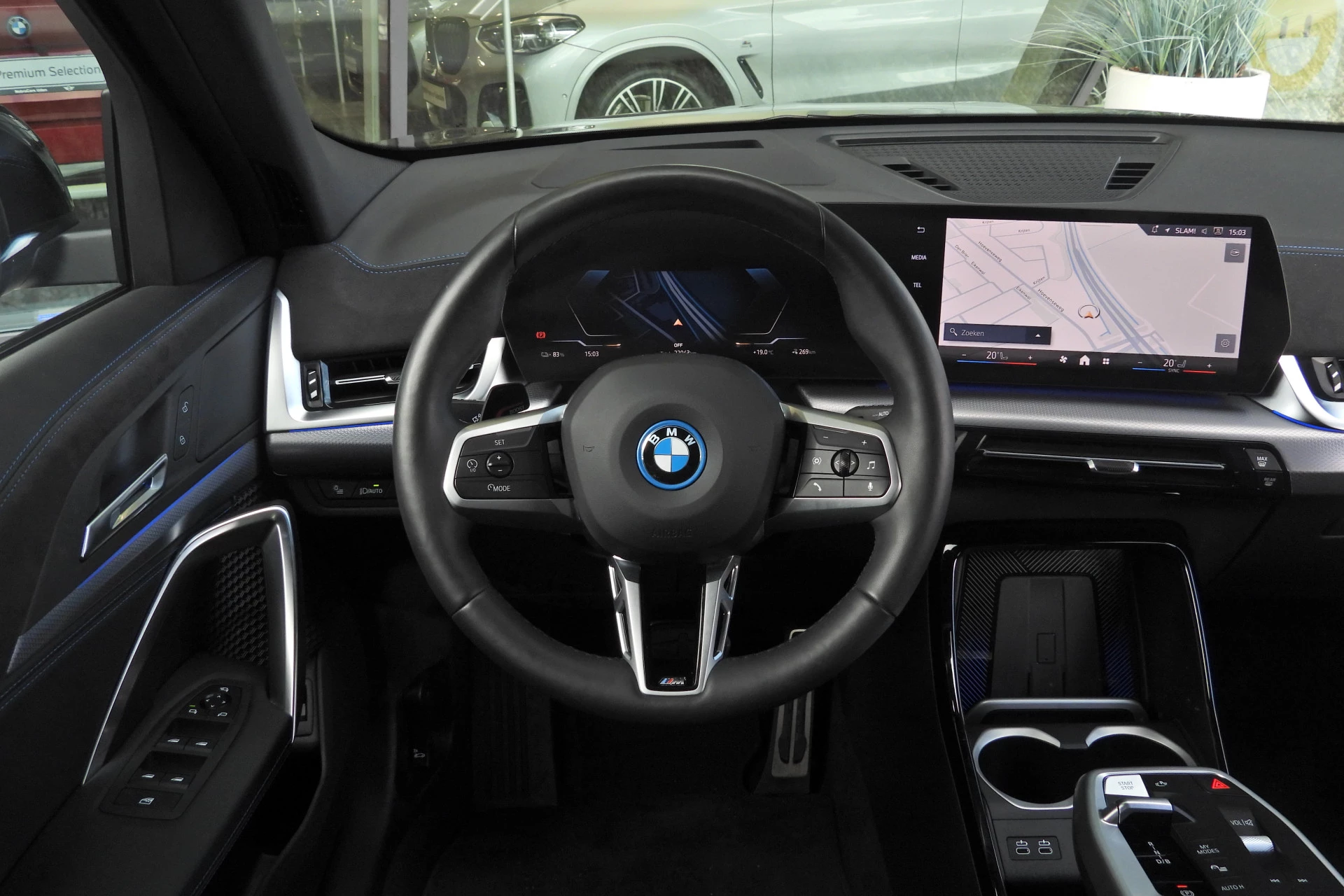 Hoofdafbeelding BMW iX2