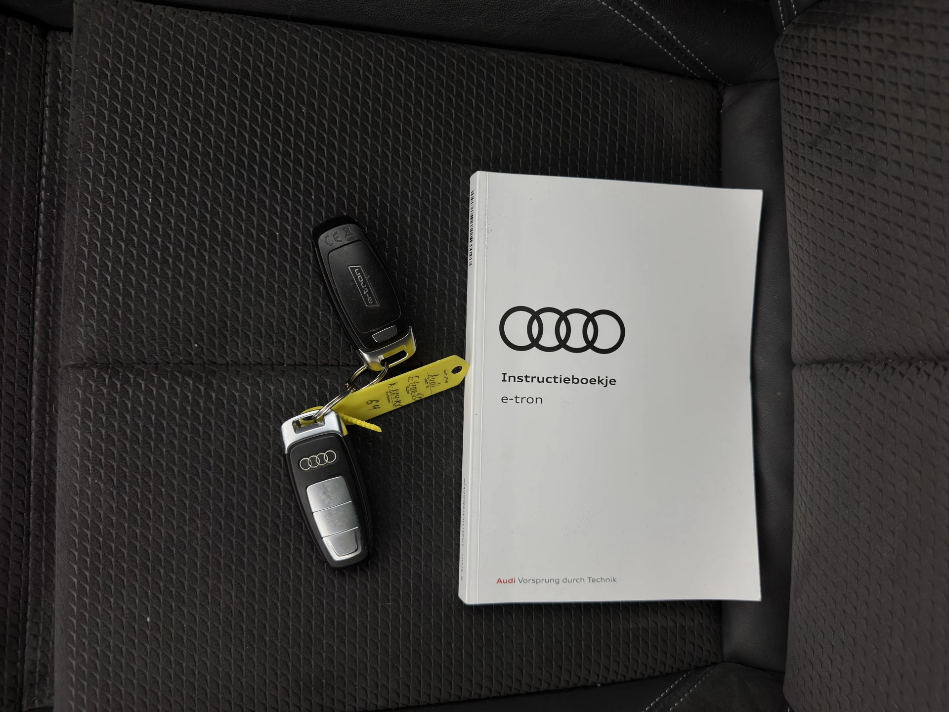 Hoofdafbeelding Audi e-tron