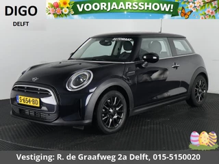 Mini Mini 1.5 Cooper Sports Classic Automaat | Apple Carplay & AndroidAUTO | Parkeersensoren | 1e eigenaar |