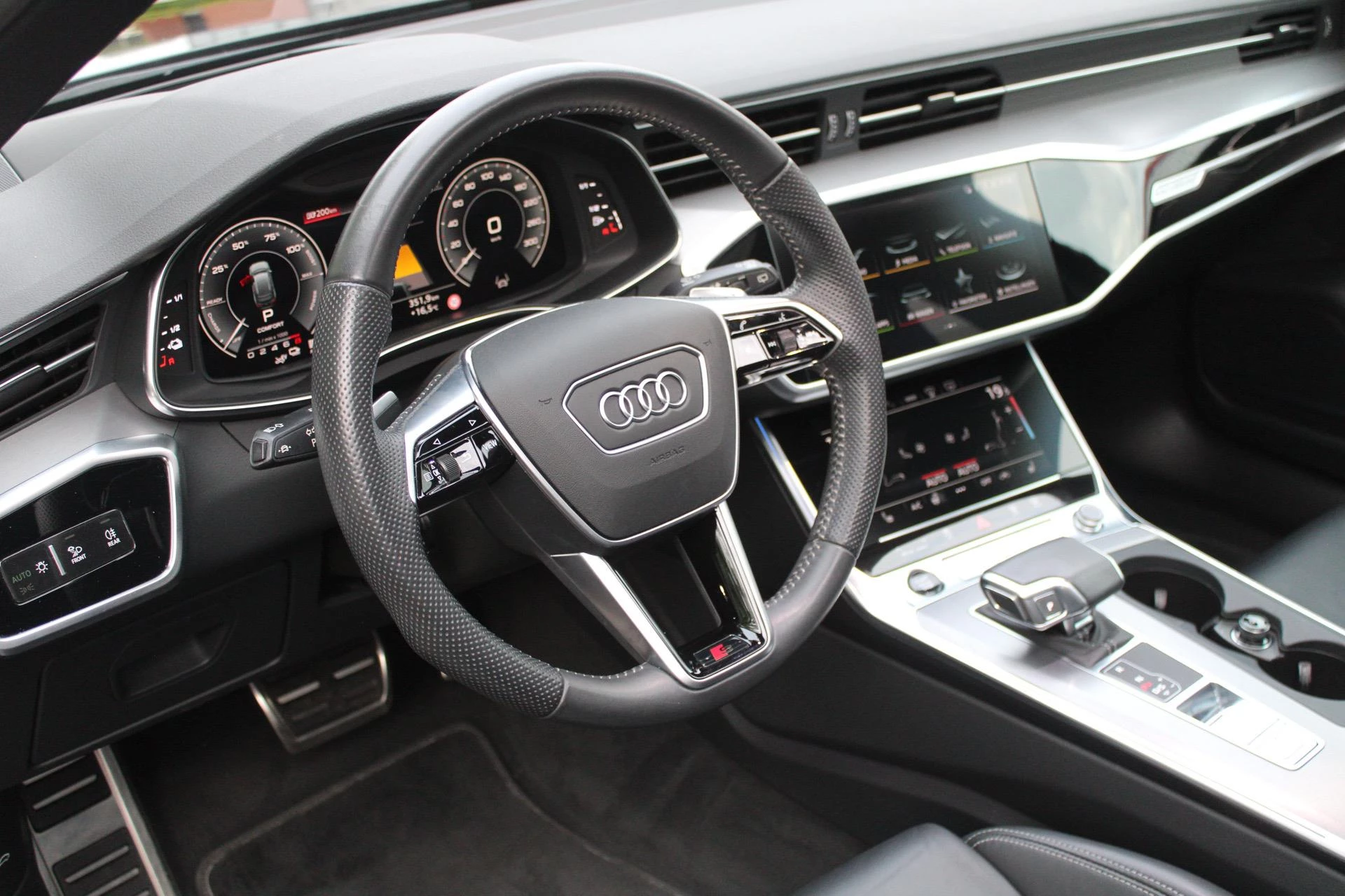 Hoofdafbeelding Audi A6