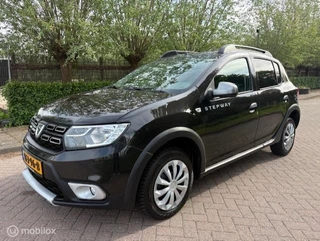 Hoofdafbeelding Dacia Sandero Stepway Dacia Sandero 0.9 TCe Stepway Navigatie Nieuwe Ketting!