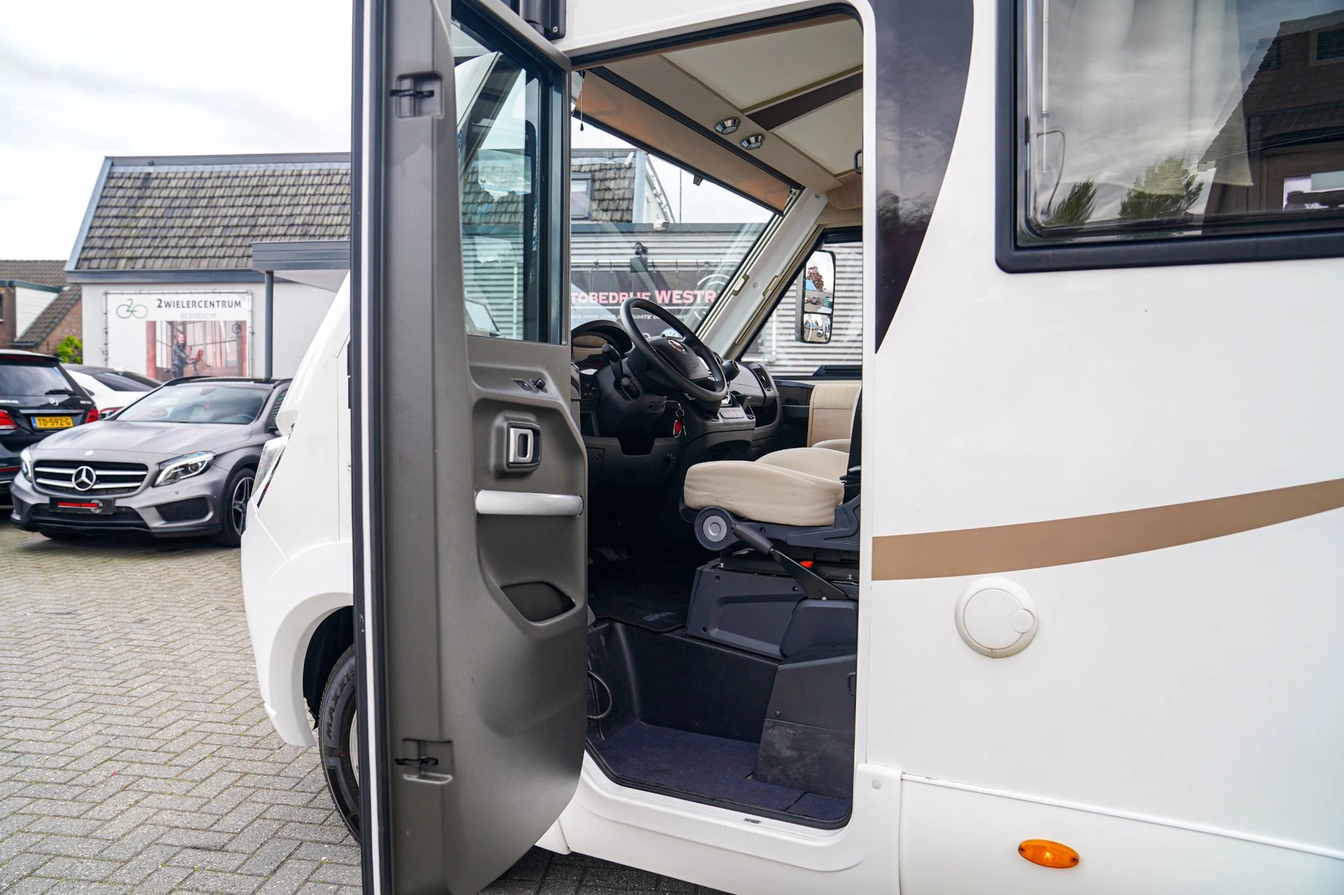 Hoofdafbeelding McLouis SOVEREIGN 876