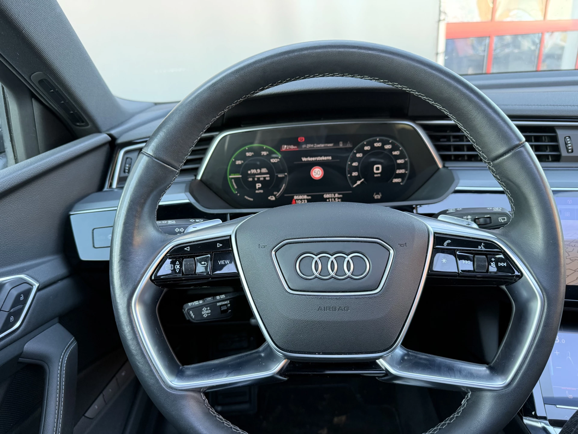 Hoofdafbeelding Audi e-tron