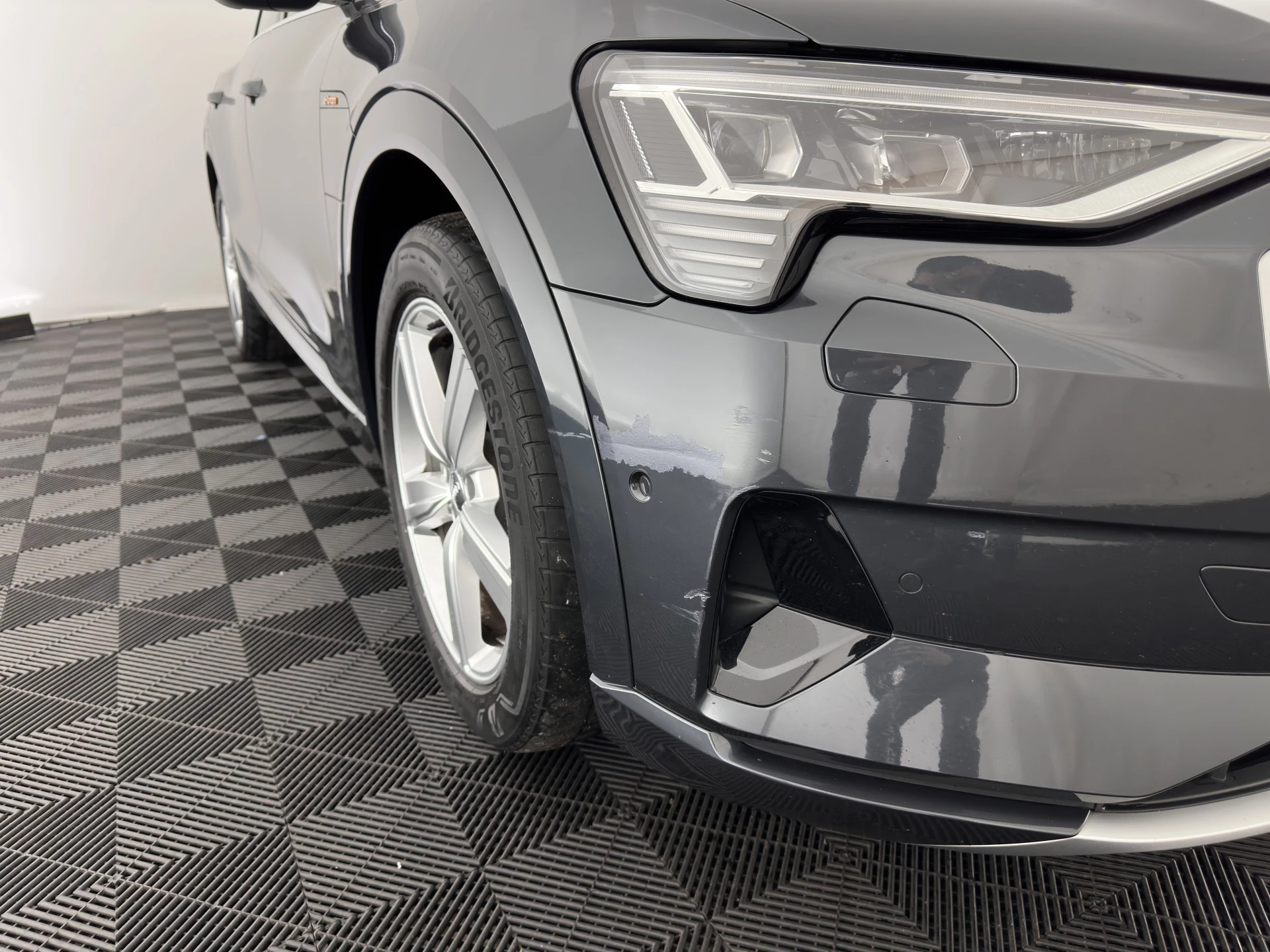 Hoofdafbeelding Audi e-tron