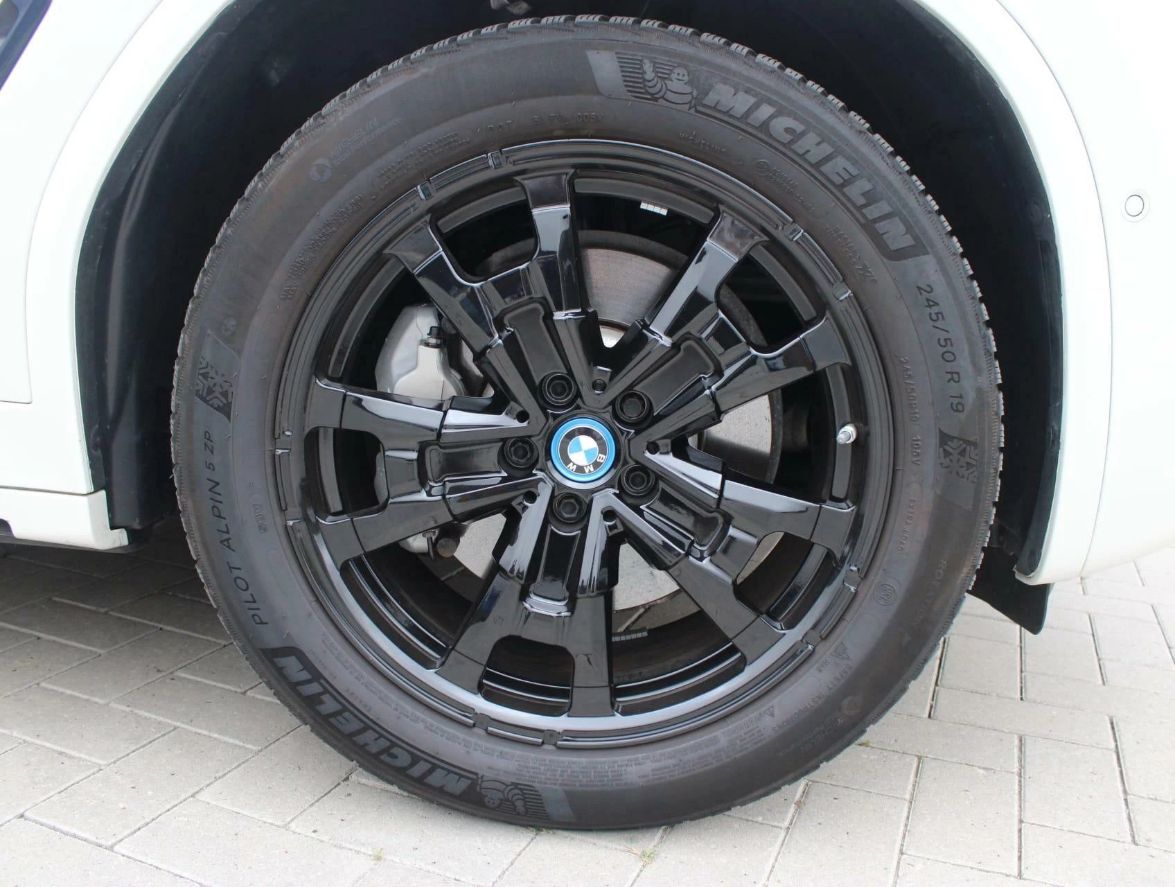 Hoofdafbeelding BMW iX3