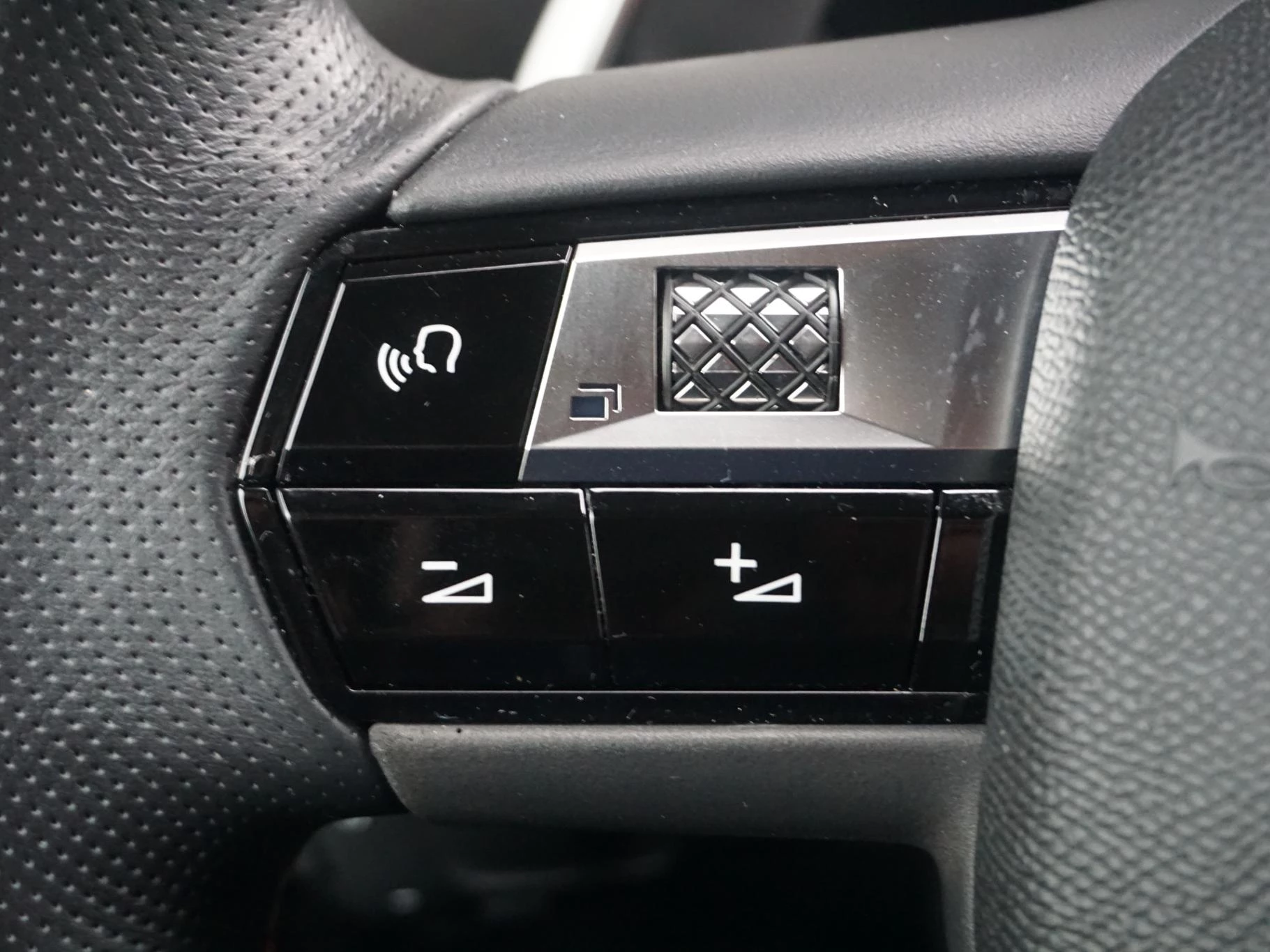 Hoofdafbeelding DS DS 3
