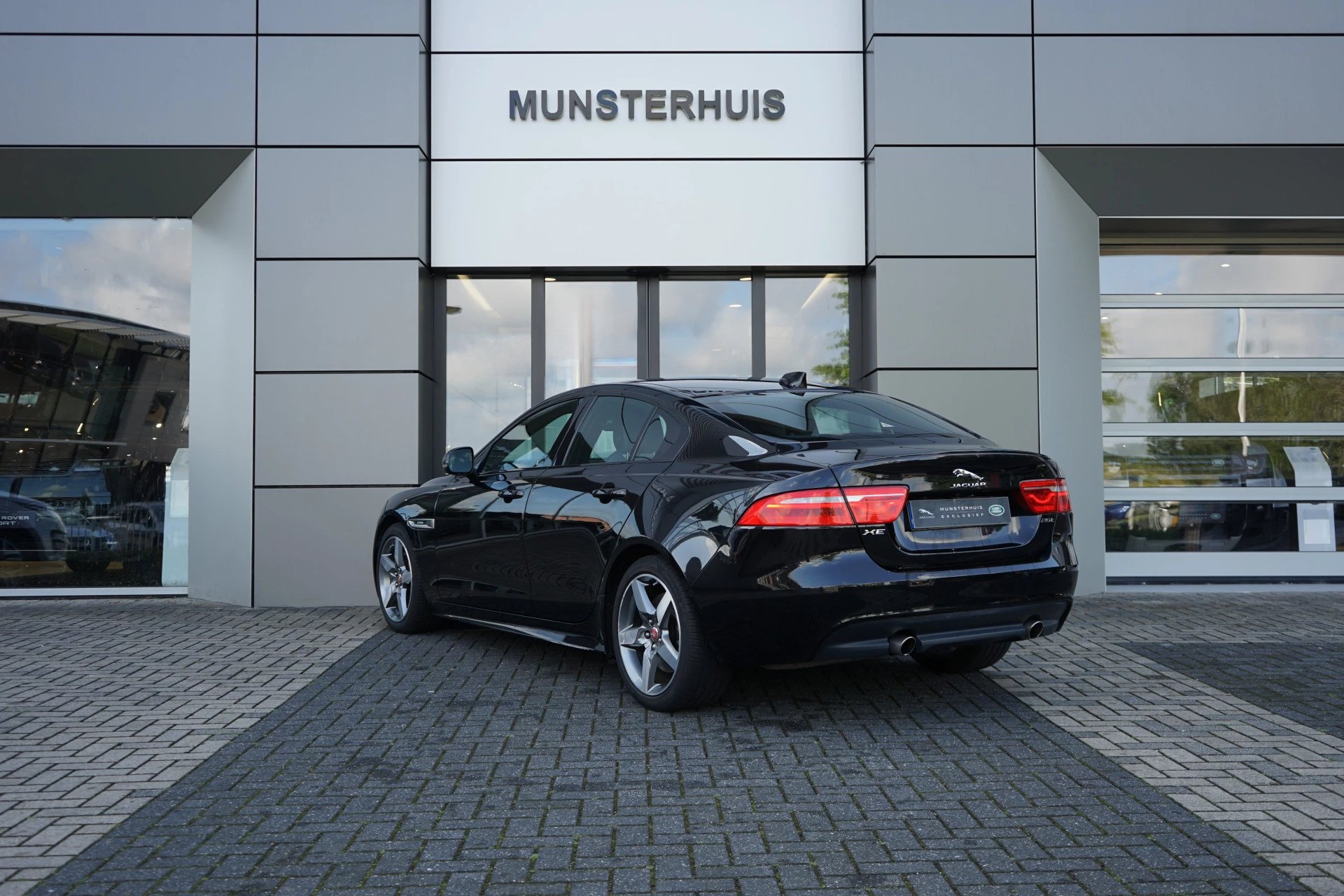 Hoofdafbeelding Jaguar XE