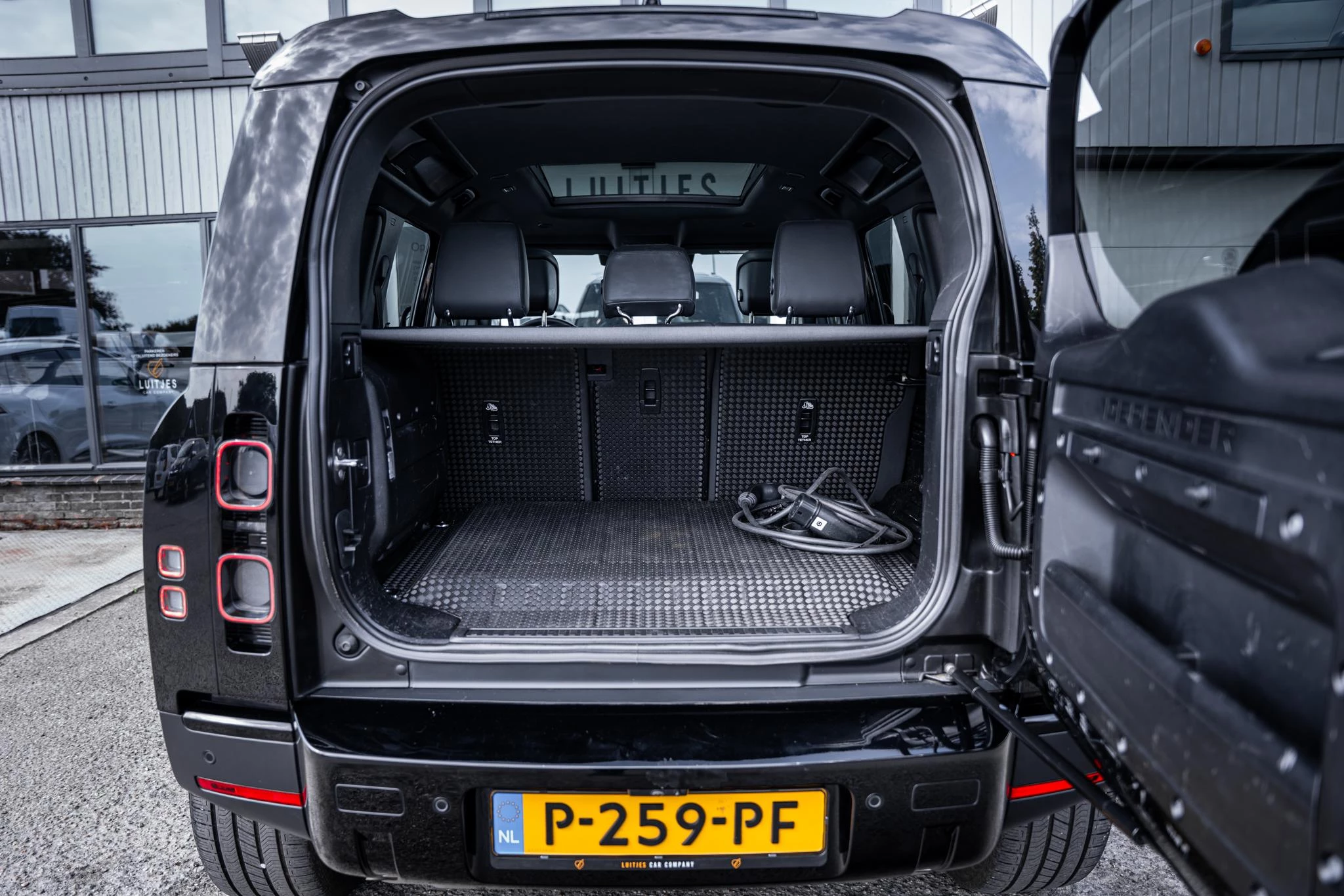 Hoofdafbeelding Land Rover Defender