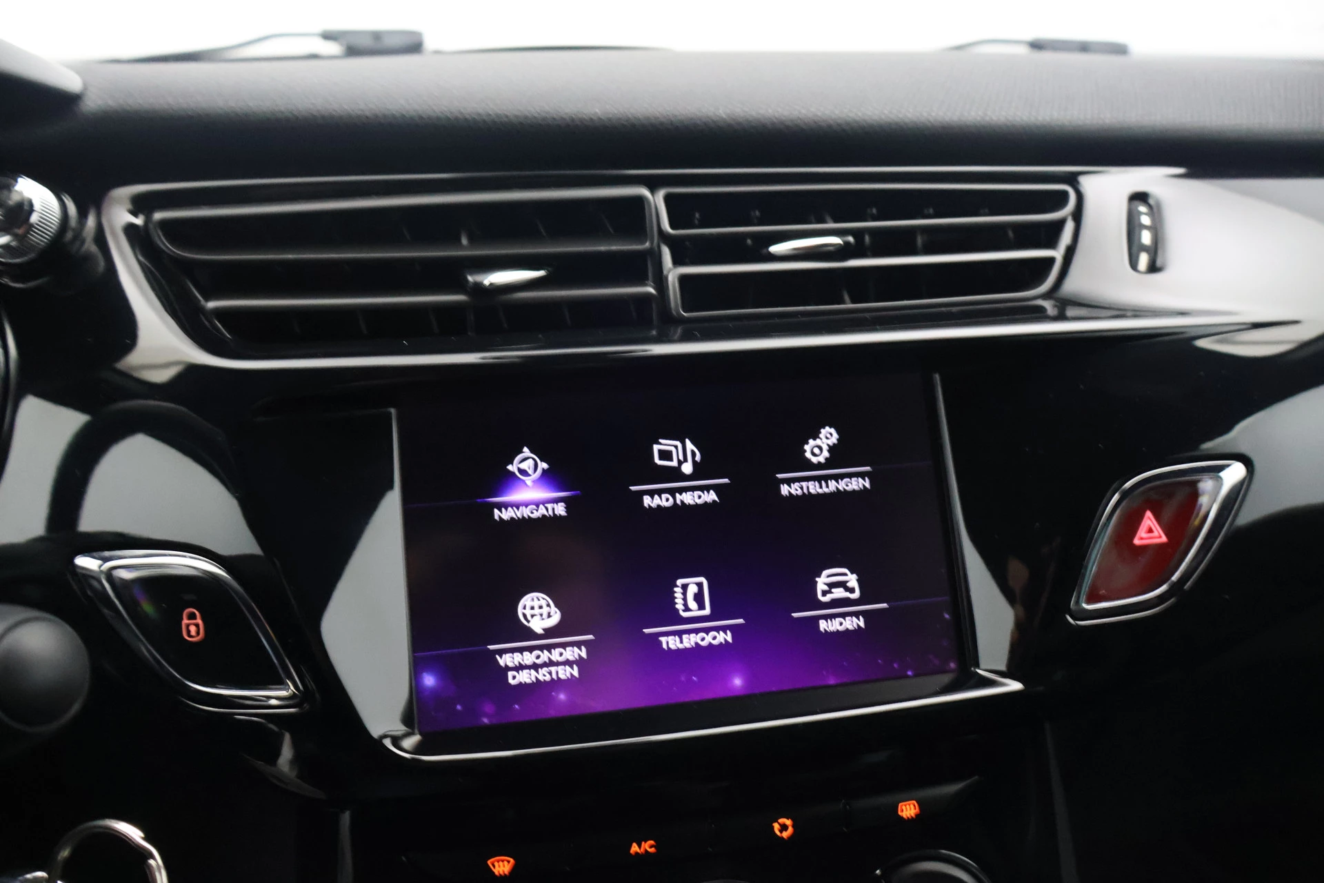 Hoofdafbeelding DS DS 3