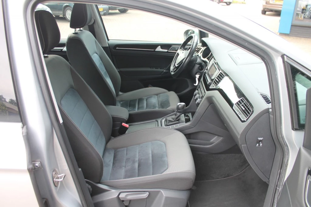 Hoofdafbeelding Volkswagen Golf Sportsvan