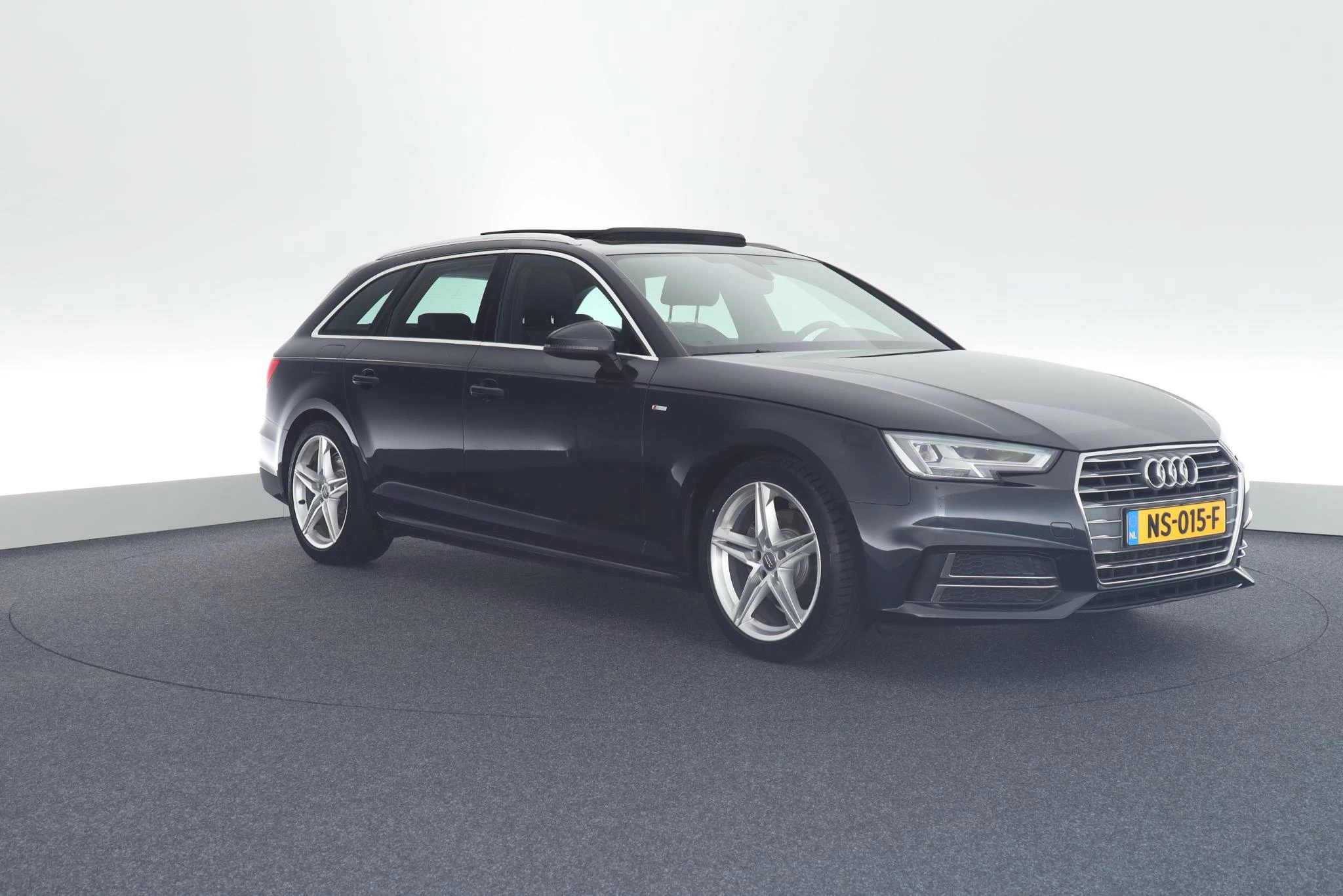 Hoofdafbeelding Audi A4