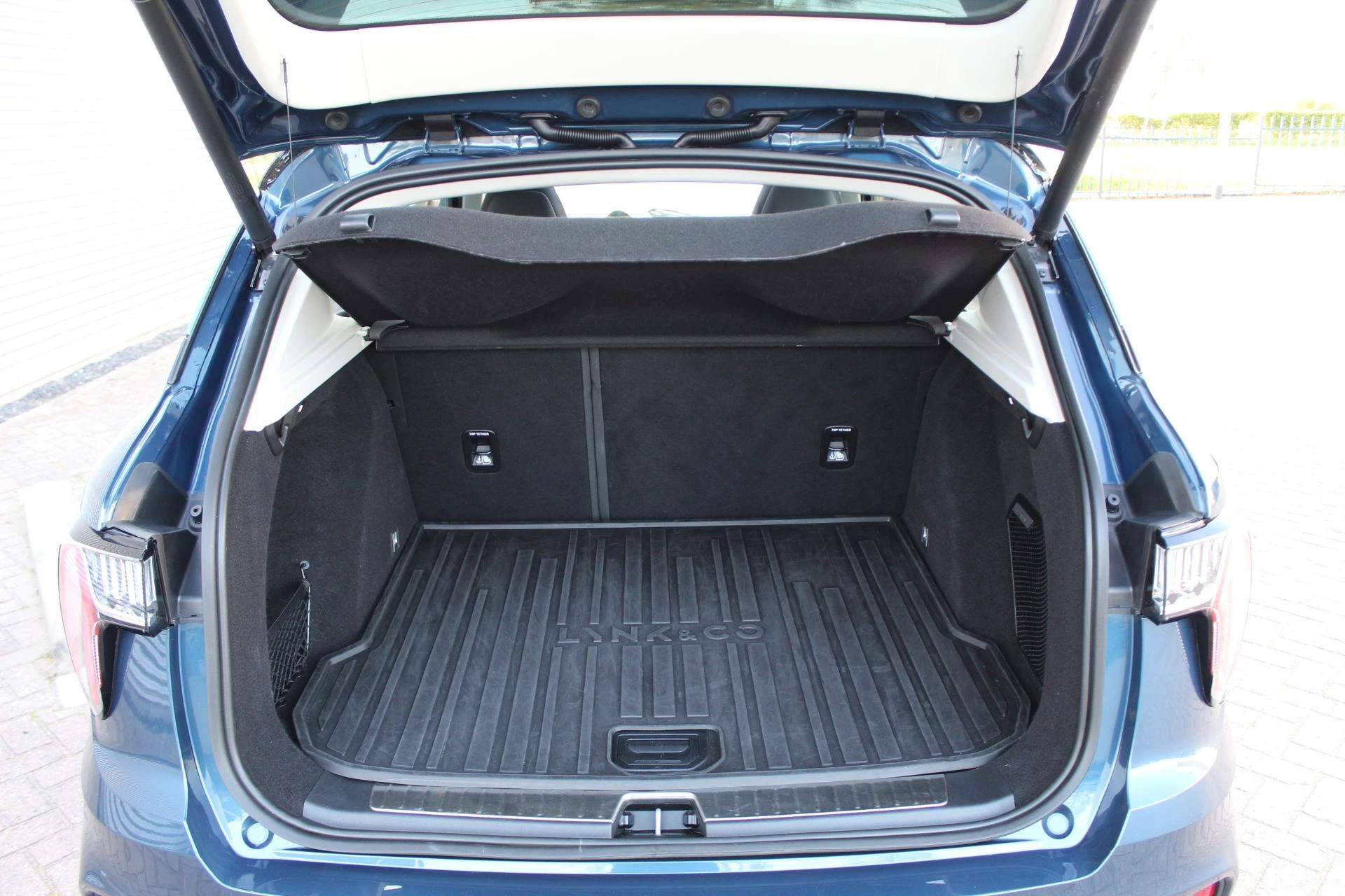 Hoofdafbeelding Lynk & Co 01