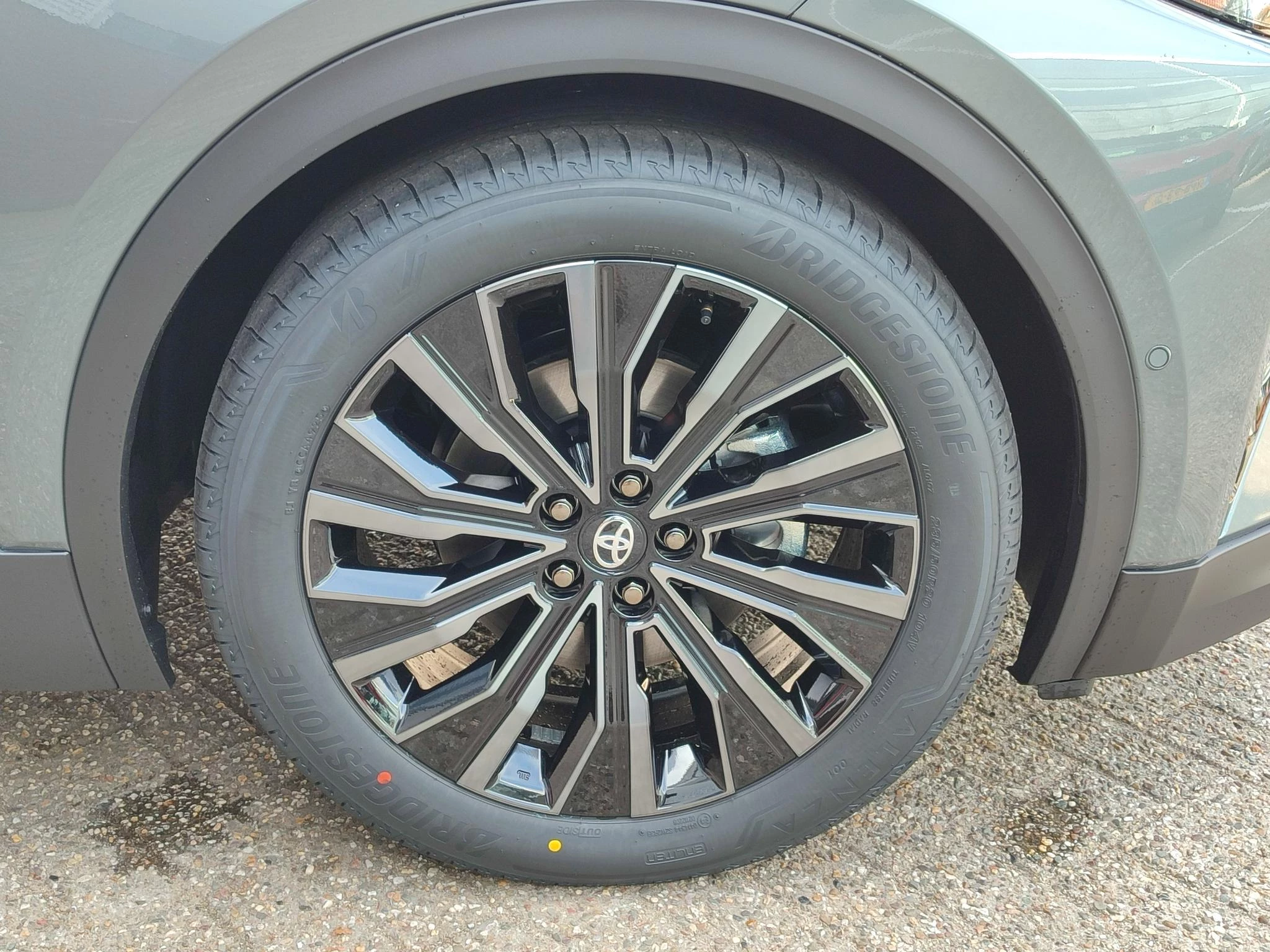 Hoofdafbeelding Toyota C-HR+