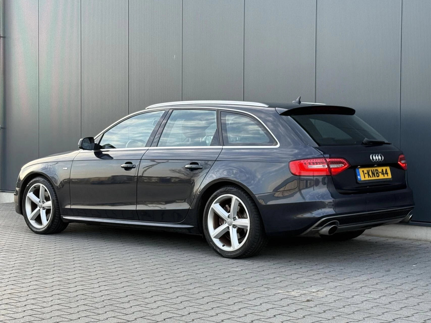 Hoofdafbeelding Audi A4
