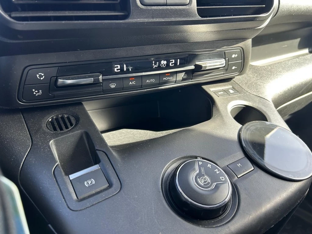 Hoofdafbeelding Peugeot Partner