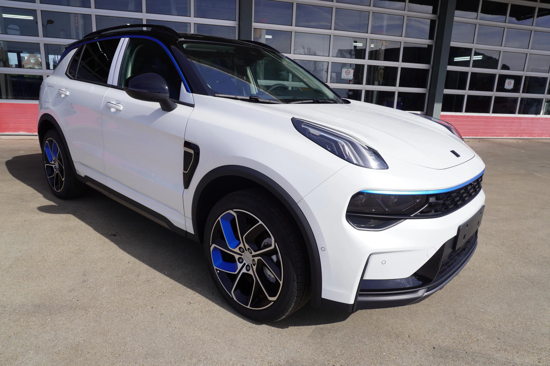 Hoofdafbeelding Lynk & Co 01