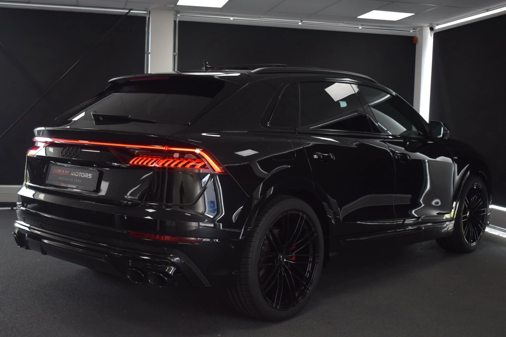 Hoofdafbeelding Audi Q8