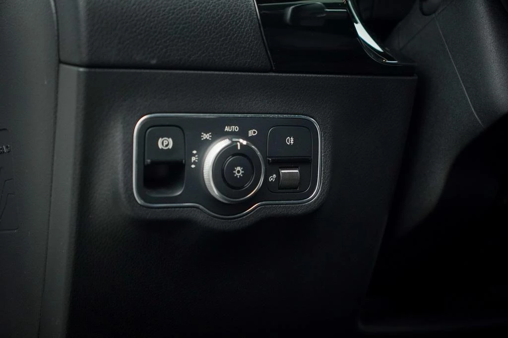 Hoofdafbeelding Mercedes-Benz EQA