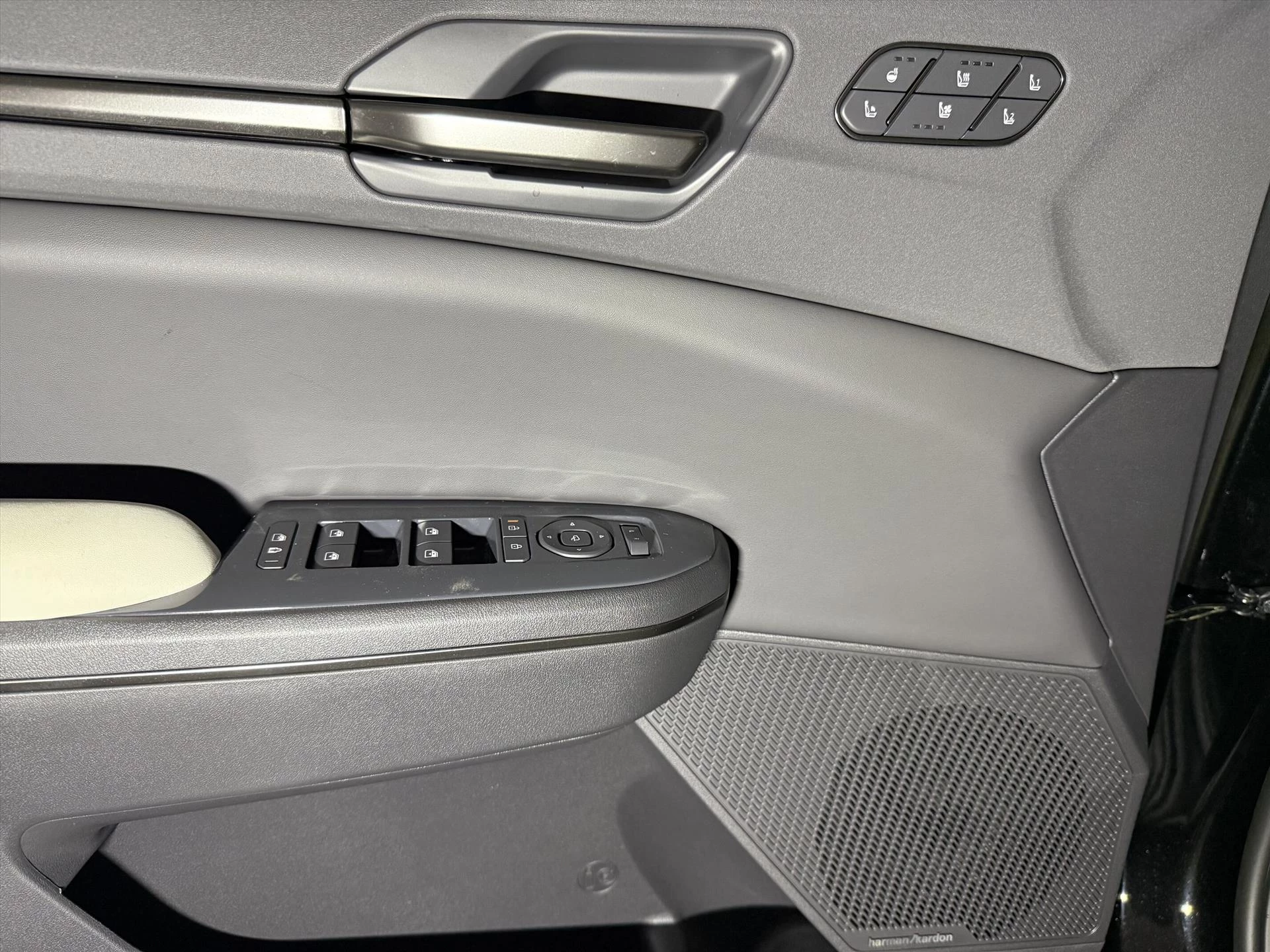 Hoofdafbeelding Kia EV5