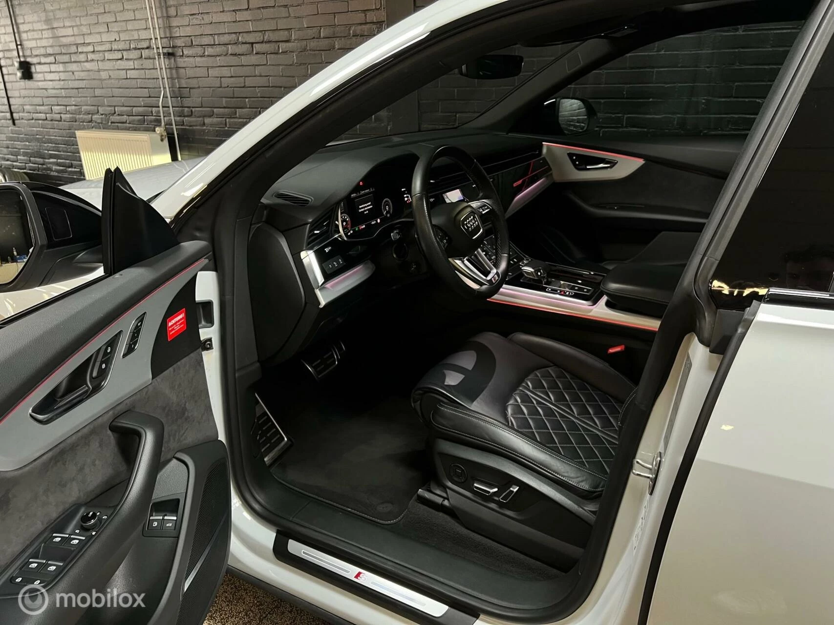 Hoofdafbeelding Audi Q8