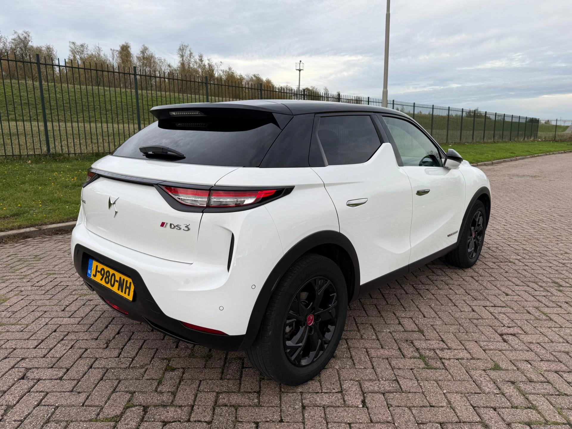 Hoofdafbeelding DS DS 3