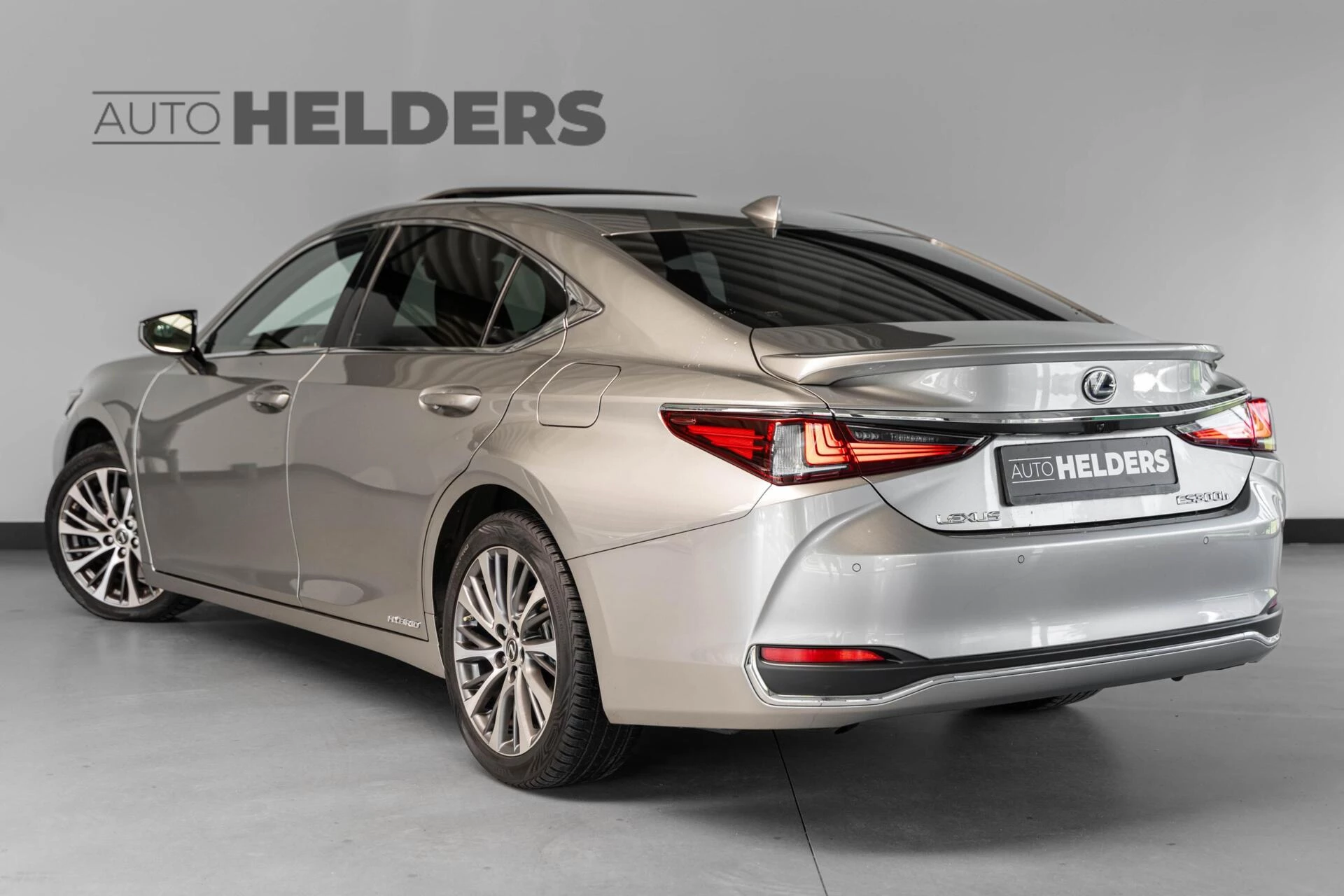 Hoofdafbeelding Lexus ES