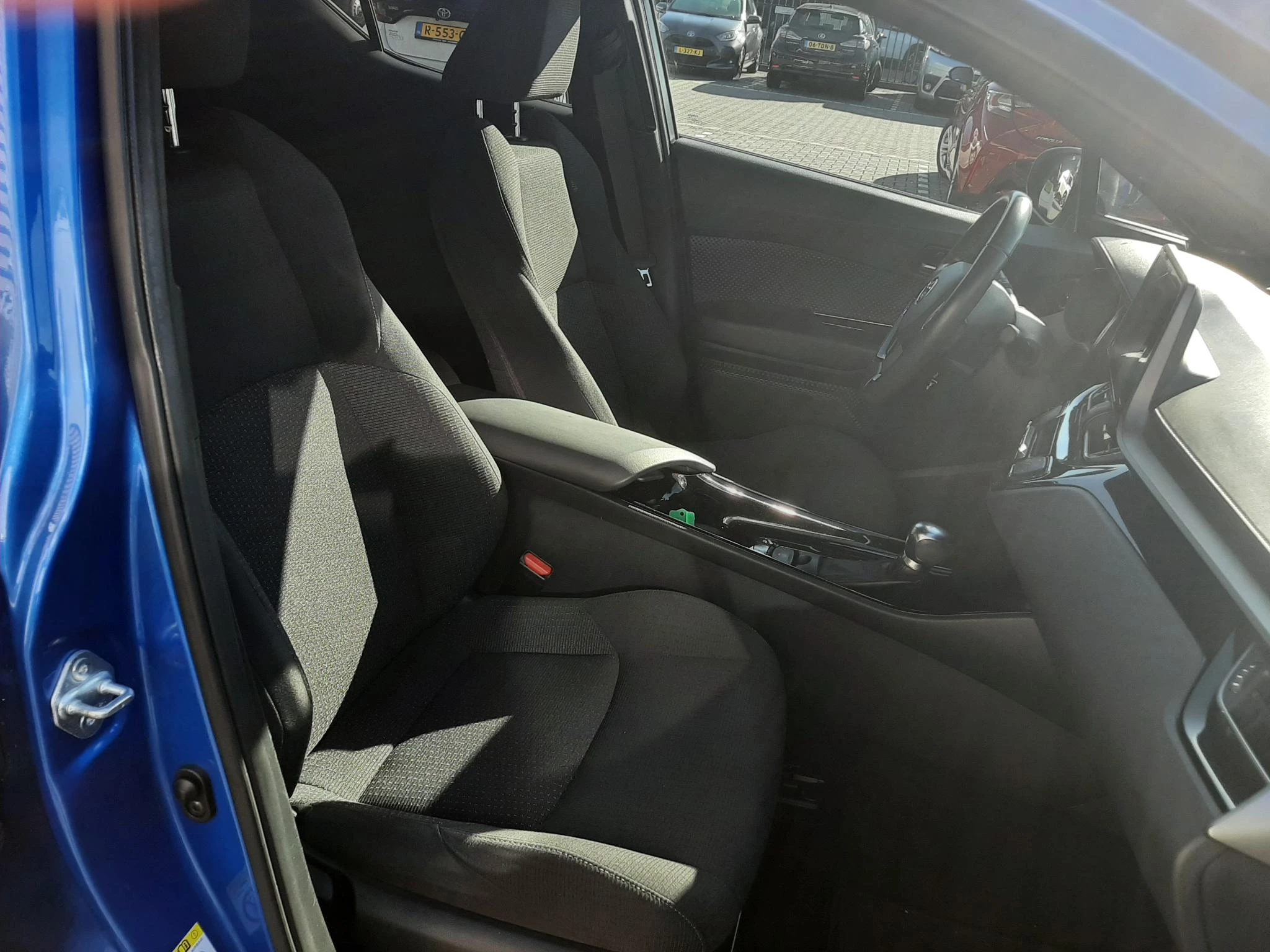 Hoofdafbeelding Toyota C-HR
