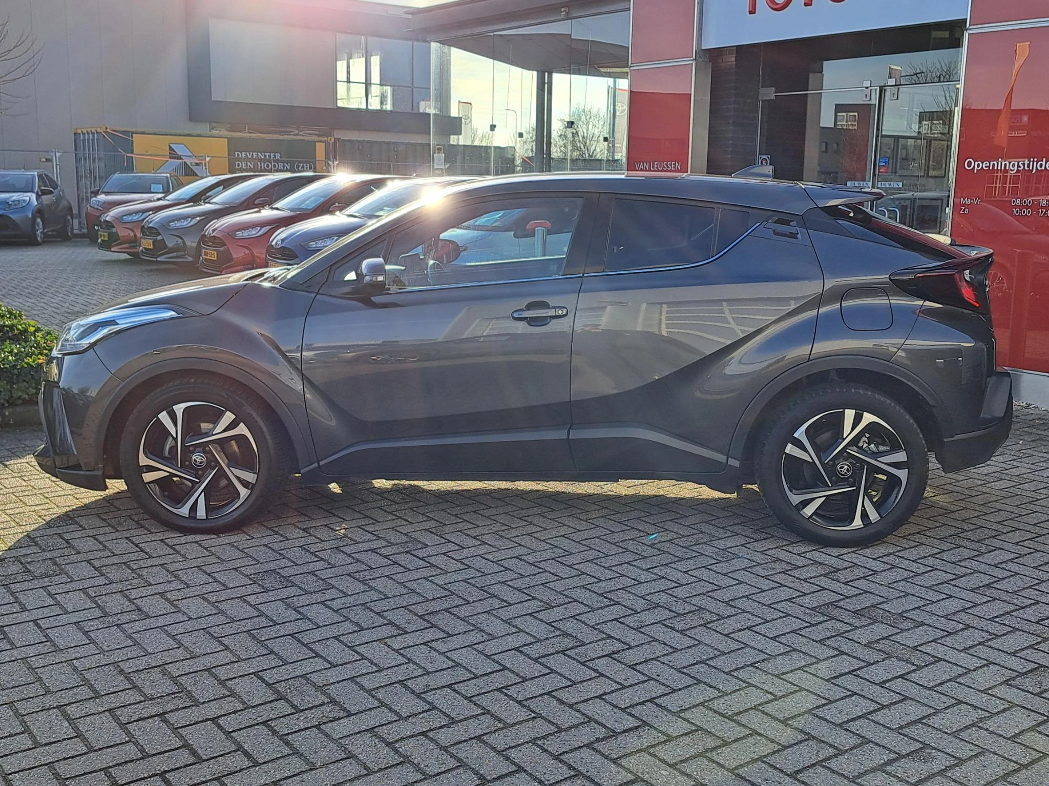 Hoofdafbeelding Toyota C-HR
