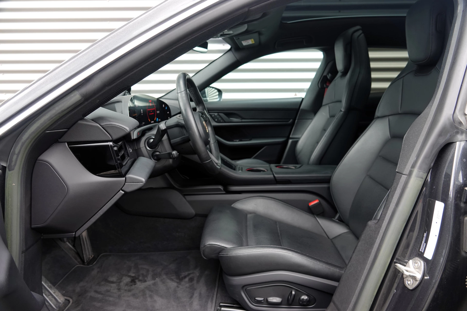 Hoofdafbeelding Porsche Taycan