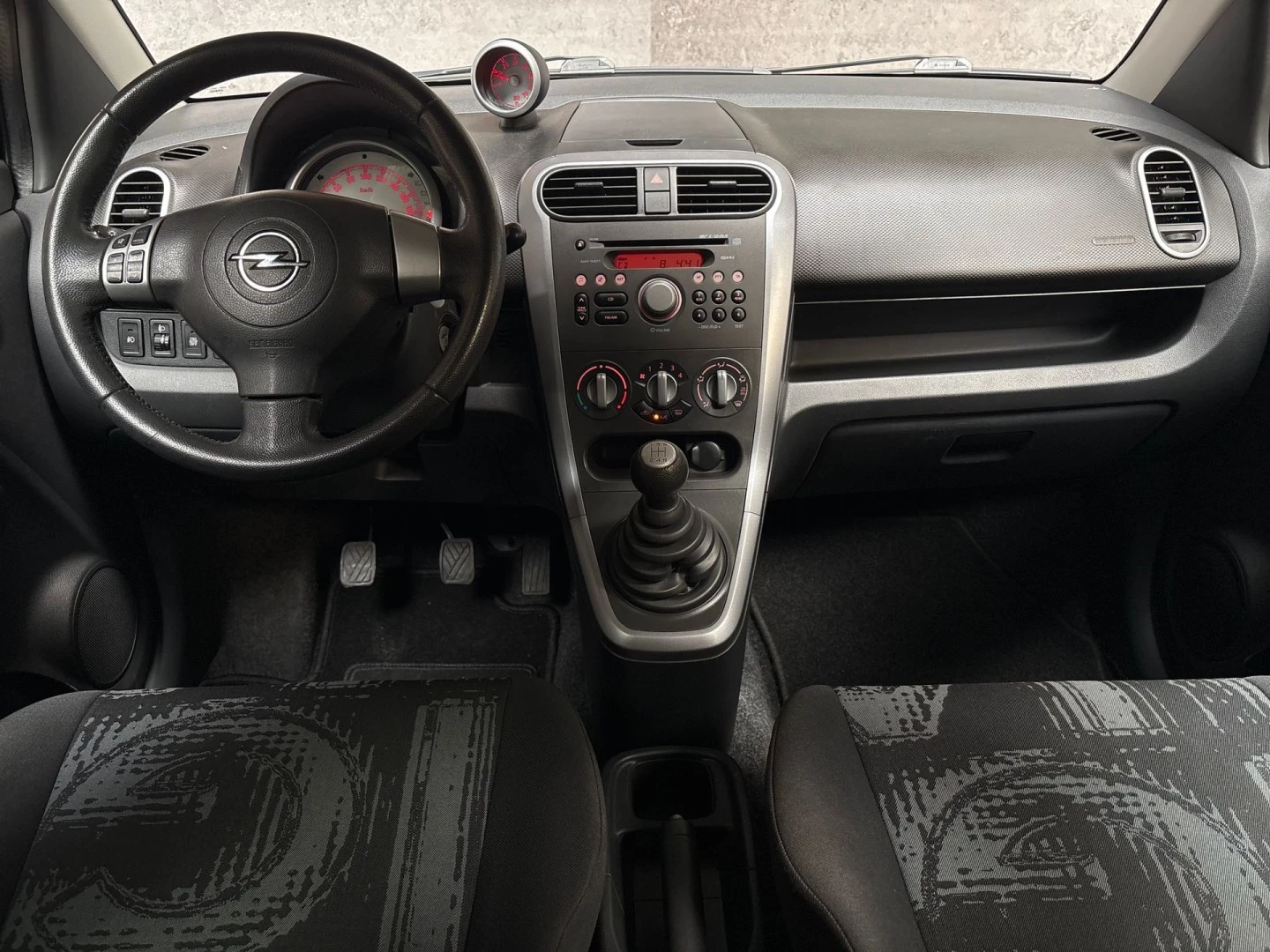 Hoofdafbeelding Opel Agila