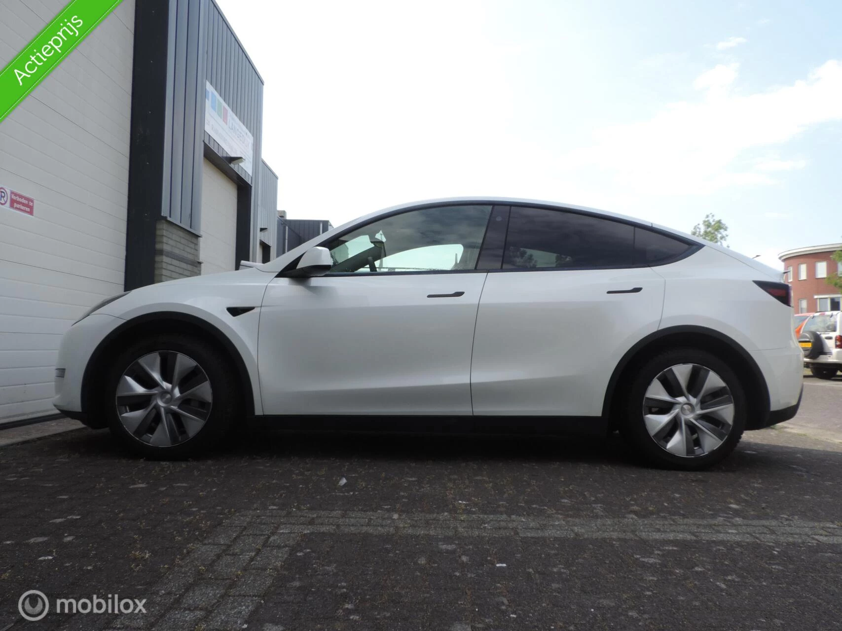 Hoofdafbeelding Tesla Model Y