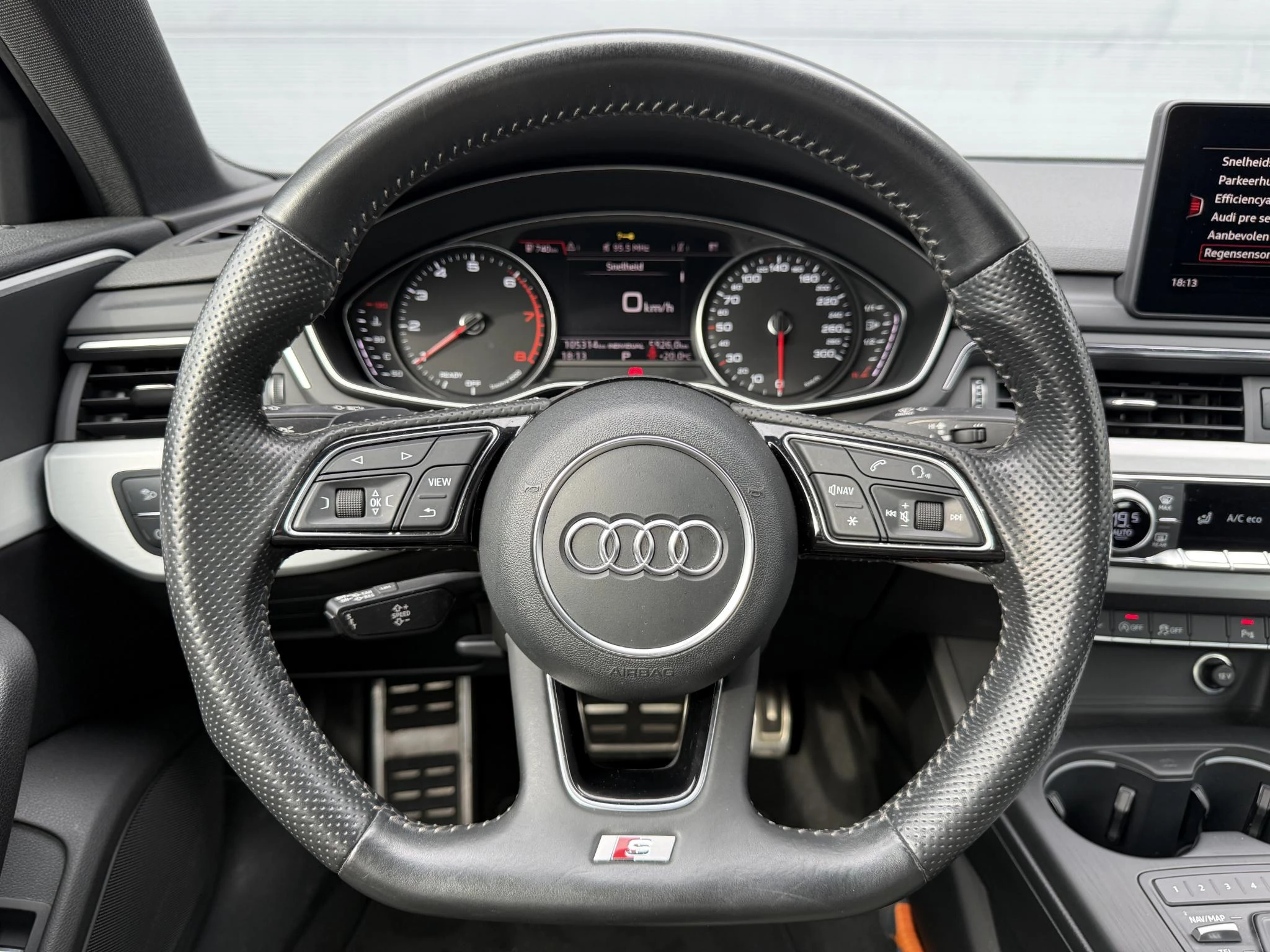Hoofdafbeelding Audi A4