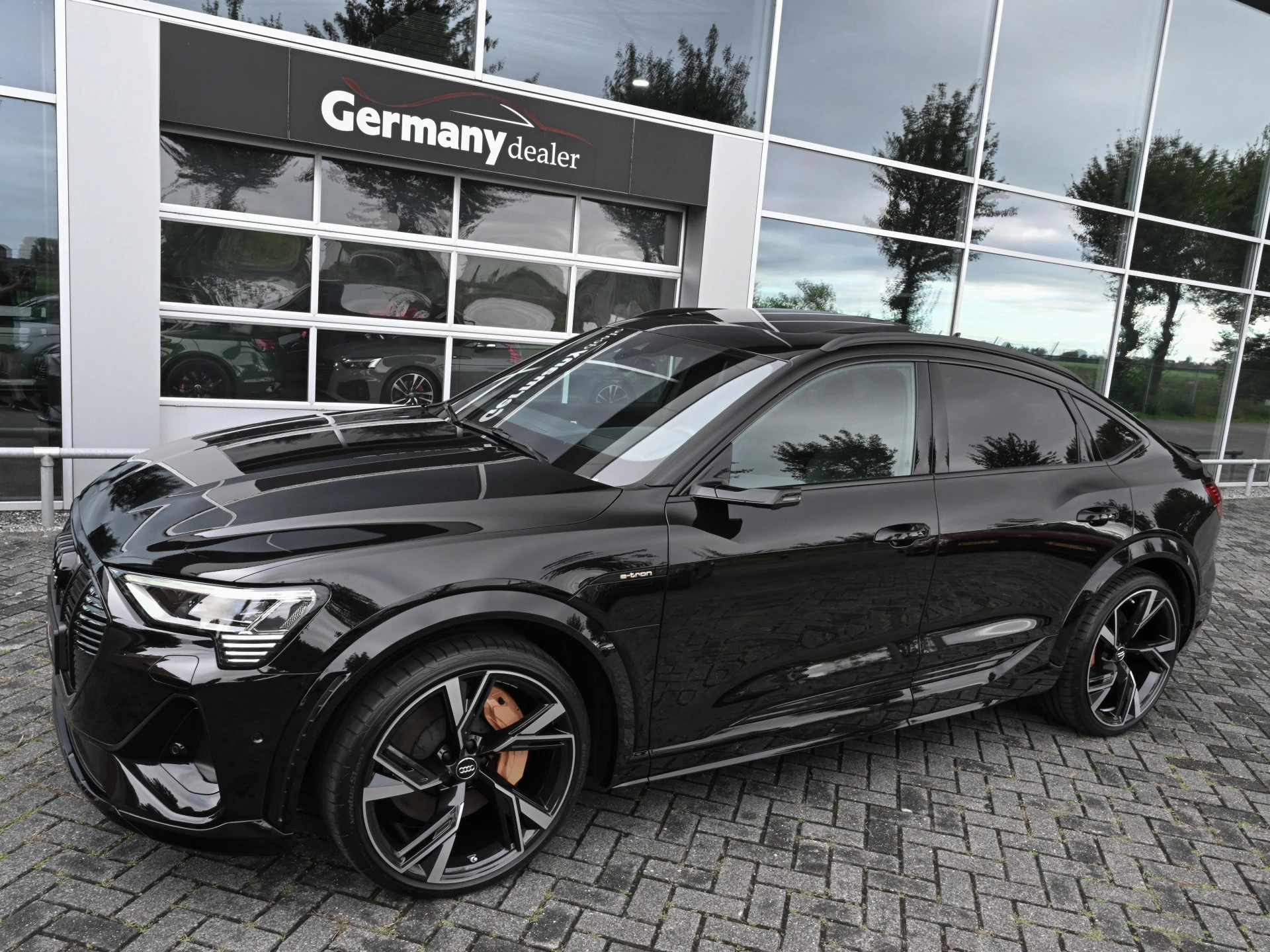 Hoofdafbeelding Audi e-tron