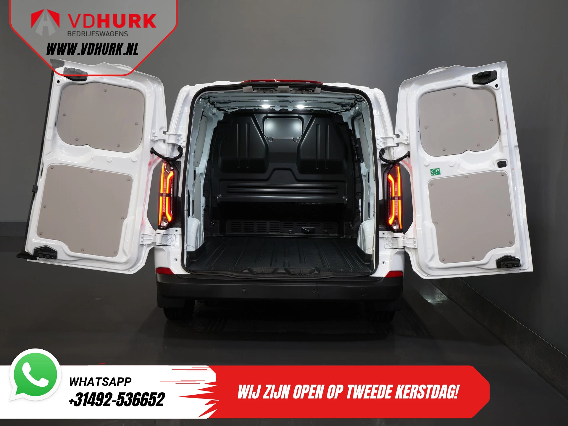 Hoofdafbeelding Ford E-Transit Custom