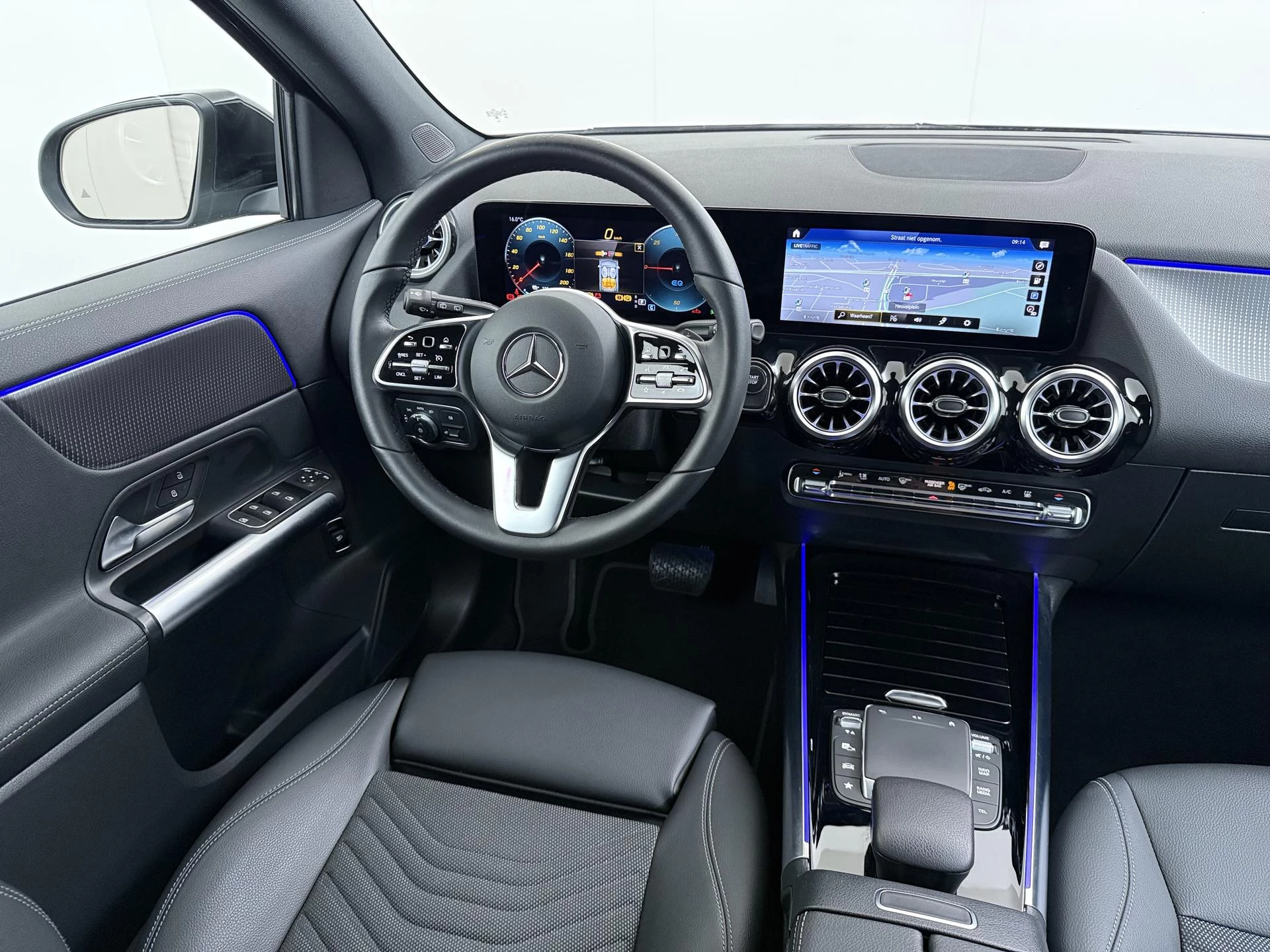 Hoofdafbeelding Mercedes-Benz EQA